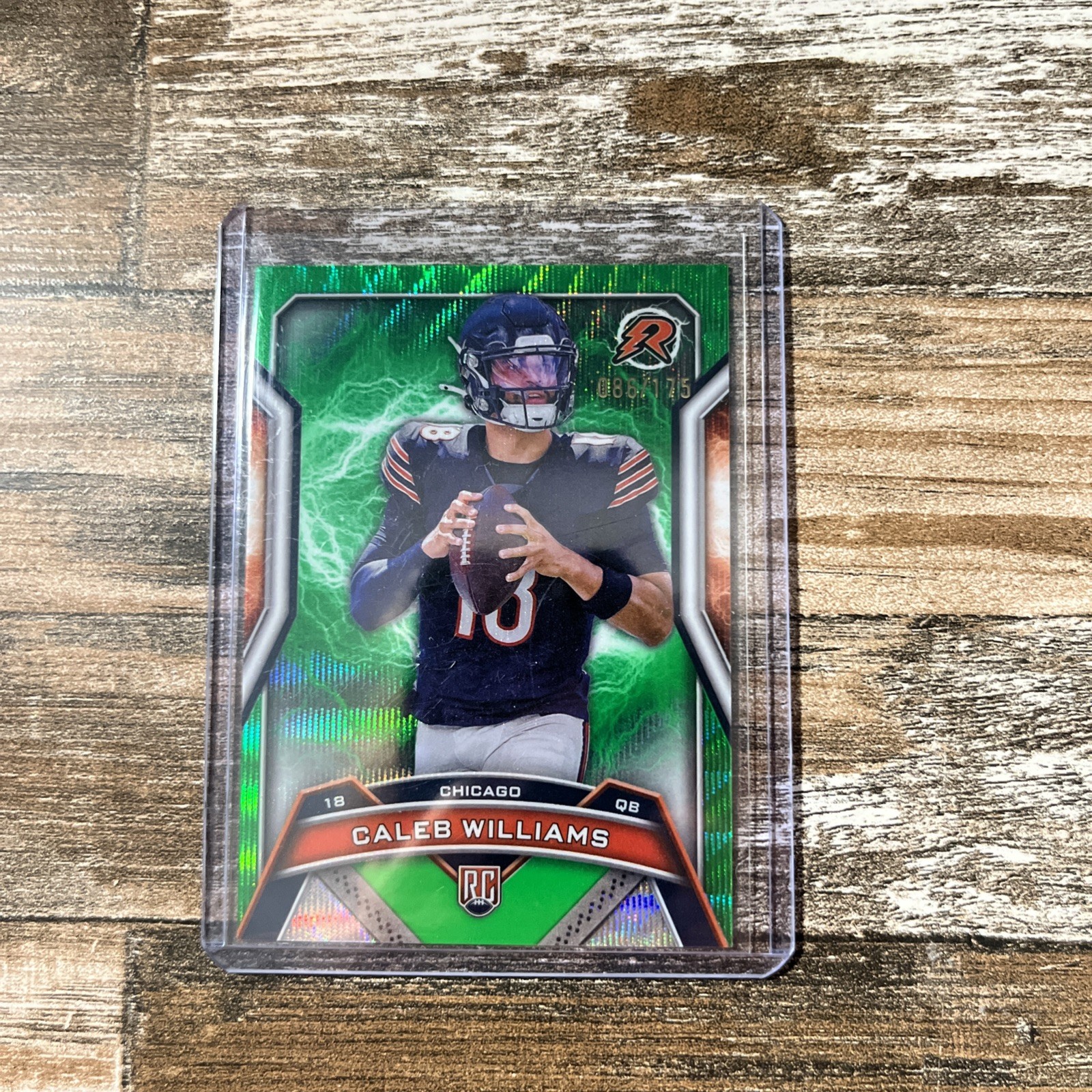 2024 Topps Resurgence - Rookies Caleb Williams #117 Green Surge Refractor /175