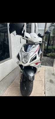 SCOOTER WOLF50cc - MODELO 2024!