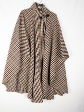 VTG Jimmy Hourihan Ireland Cape Womens M Tartan Plaid Knit Wool Dublin Winter