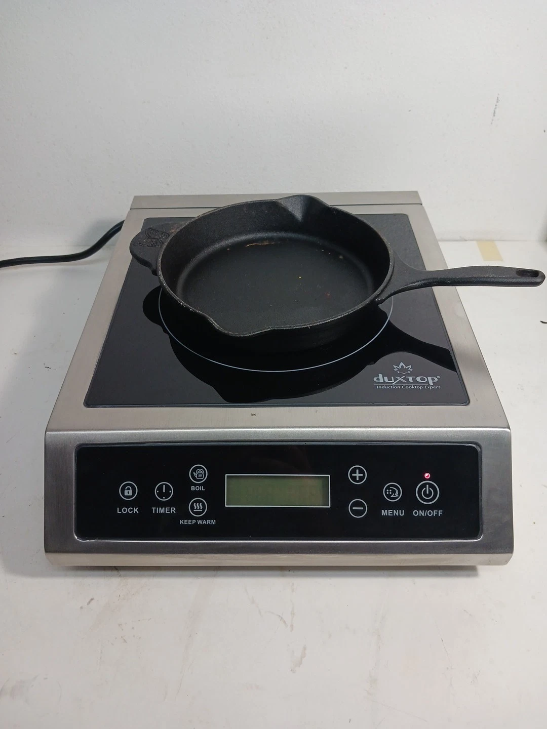 Duxtop 1800watt Portable Induction Cooktop Expert BT-C35-D
Opens in a new window or tab