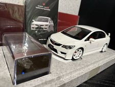1/18 Motorhelix Honda Civic FD2 Type R Late Ver White 2007