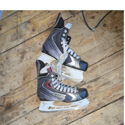 Bauer Vapor Ice Hockey Skates Black Silver Red White Lace Closure