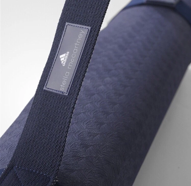 Adidas by STELLA MCCARTNEY Estera de Yoga con Asa de Transporte Reversible Azul/Blanco BP6414 Foto 2 de 4