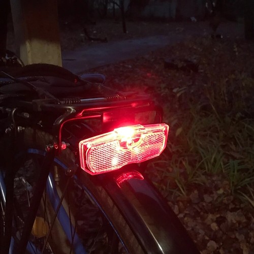 Fahrrad Reflektor Rücklicht für Gepäckträger Batteriebetrieben - Bild 3 von 7