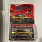 Hot Wheels Red Line Club 1969 Dodge Charger R/T 1:64 Spectraflame Yellow