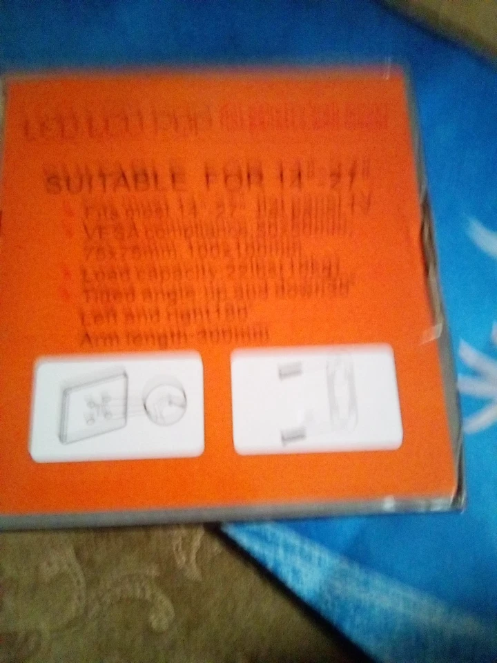 AmazonBasics 7851B 22-55 inch Articulating TV Wall Mount - Image 4 of 4