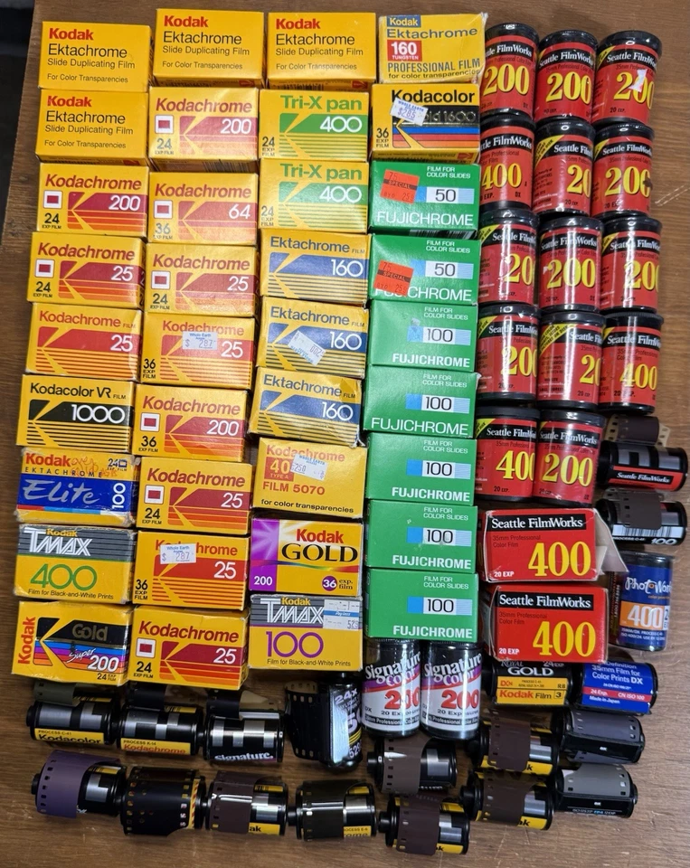 Enorme Lote de Rollos de Película 35mm (82) Nuevo Sin Usar Caducado Kodachrome Ektachrome Fujichrome Foto 2 de 4