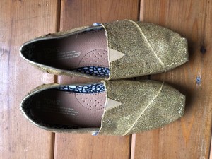 metallic gold flats