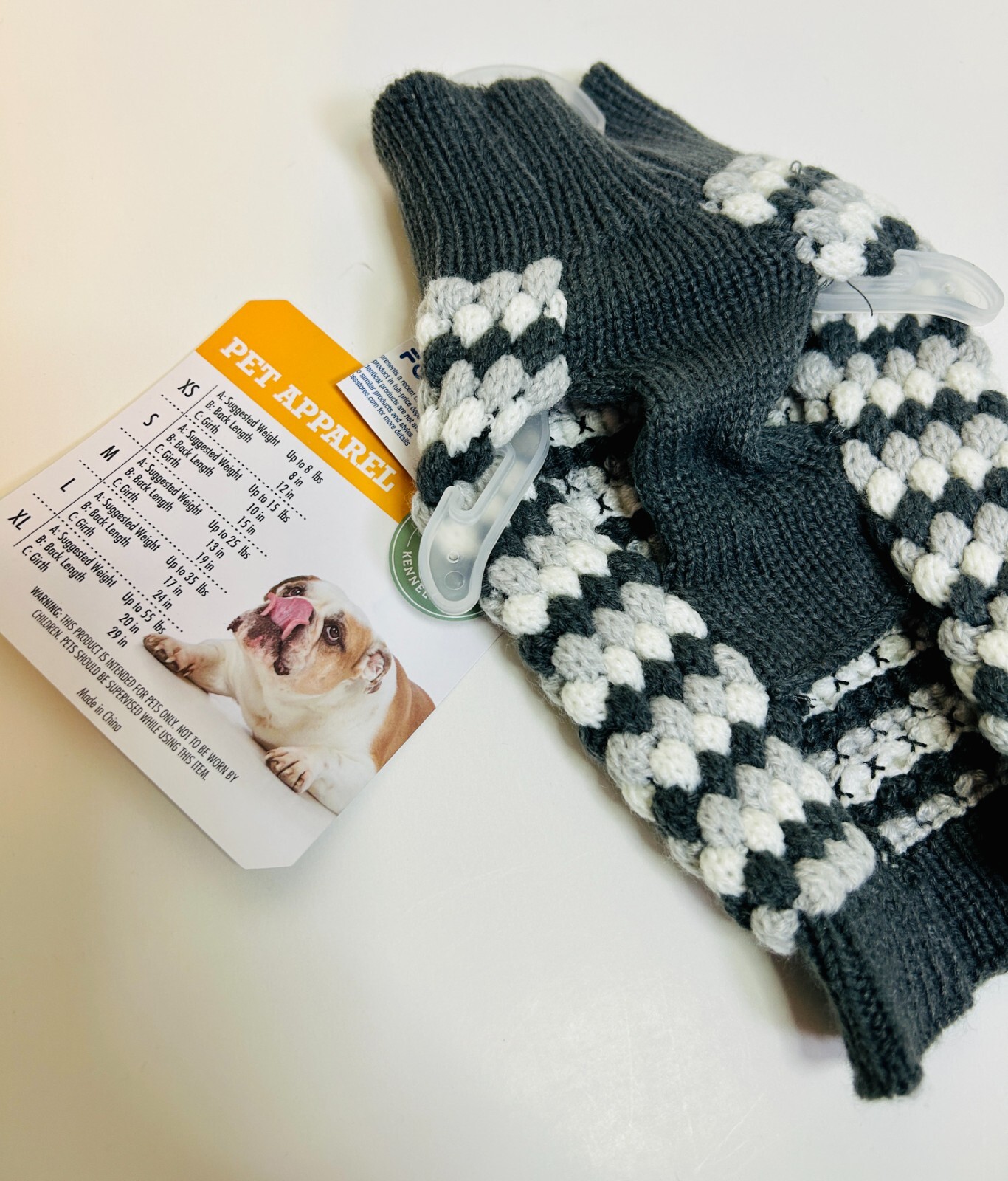 BNWT KENSINGTON KENNEL CLUB GRAY & WHITE WARM PET DOG SWEATER XSMALL