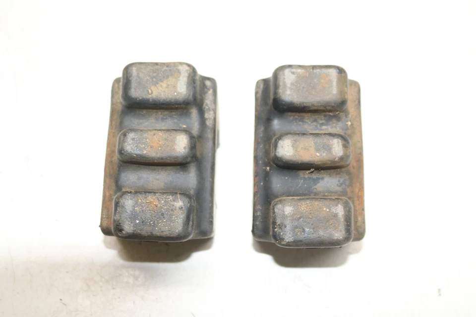 2001 Ski-doo Mxz 500 Fan 500f Rer Ski Rubber Stopper Bushing Bumper - Image 4 of 4