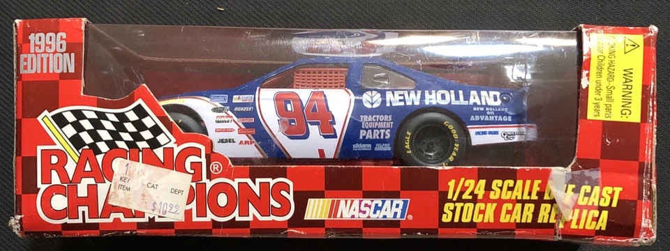 Réplica Racing Champions Diecast 1:24 1996 Edition #94 New Holland - Imagem 3 de 4