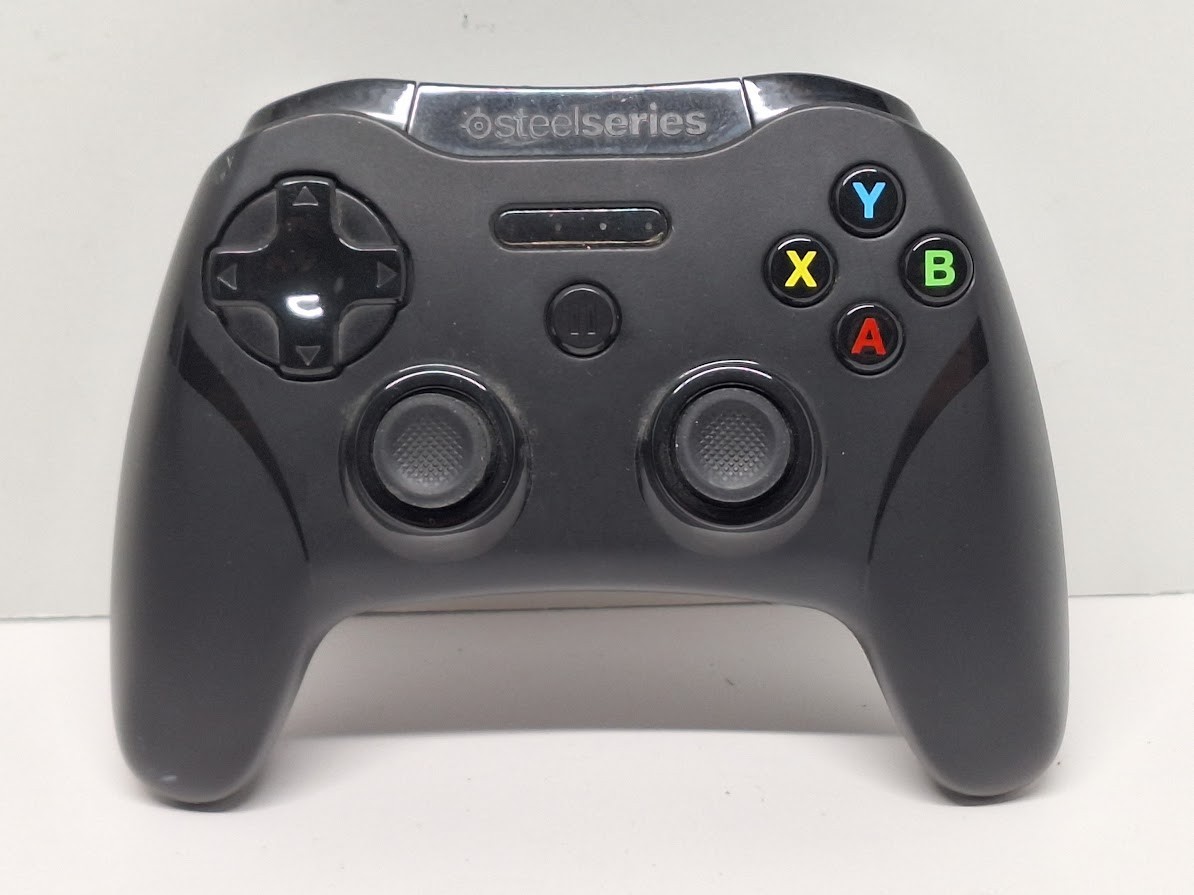 SteelSeries Stratus XL Model GC-00001 Wireless Game Controller