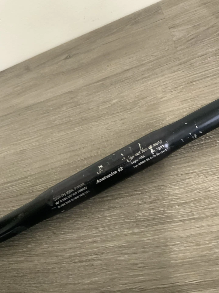 ITM PRO-260 BARRAS DE CAÍDA 40 CM C A C 260 GRAMOS NEGRO RANURADO ANATÓMICO Foto 4 de 4