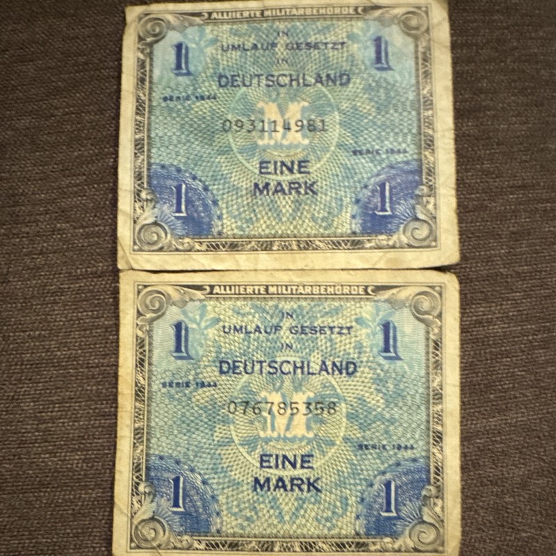 Vintage 1944 Germany 1 Mark Allied Military Currency banknote Lot-2