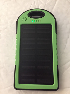 Homesmart Smart Mobile Solar Power Bank Green 4000 mAh Dual Charging Ports