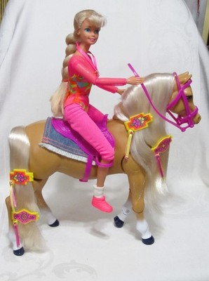 Vintage 1993 Gymnast Barbie & High Stepper Walking Horse (Works) + Excellent!