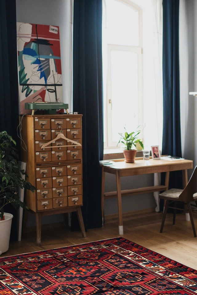 Alfombra tradicional de lana oriental de 6'3" x 7'7" vintage anudada a mano Foto 2 de 4