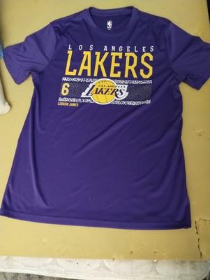L.A. Lakers  LeBron James Men s Size Large L