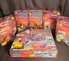 STAR TREK  Innerspace U.S.S. Enterprise NCC-1701-D AND (5) 6175 Mini Playset