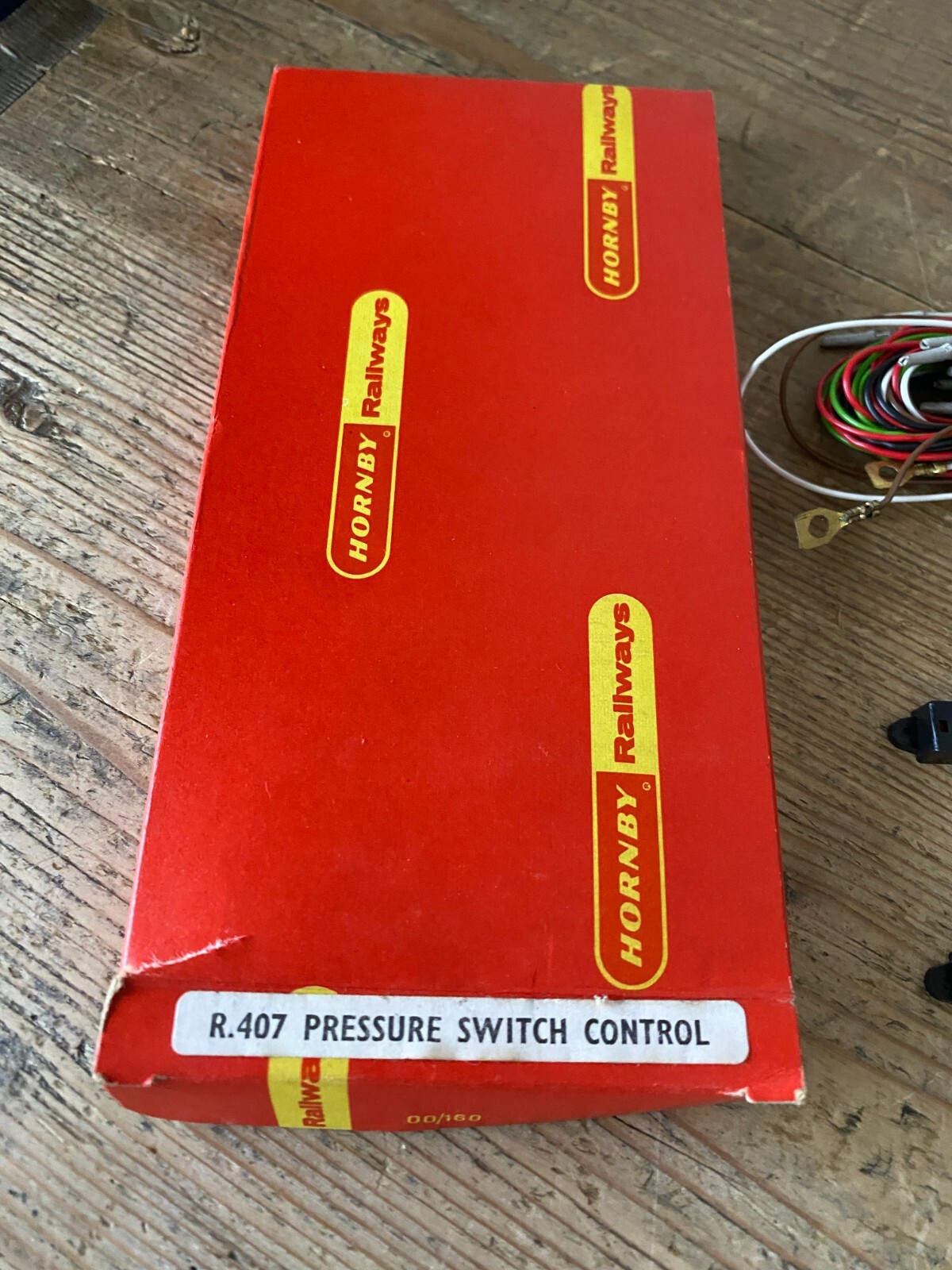 HORNBY OO GAUGE R407 PRESSURE SWITCH CONTROL & INSTRUCTIONS BOXED LOT