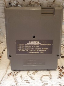 Super Mario Bros Duck Hunt & Iron Sword Wizards & Warriors II (NES, 1985) S4