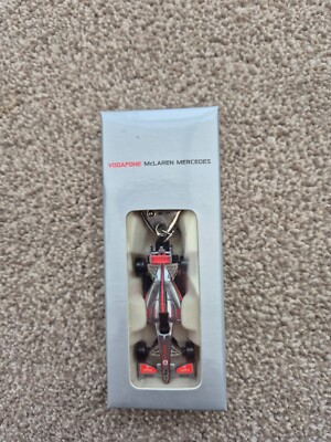 F1 VODAFON McLAREN MERCEDES キーホルダー OFFICIAL VODAFONE MCLAREN MERCEDES LEWIS HAMILTON CAR