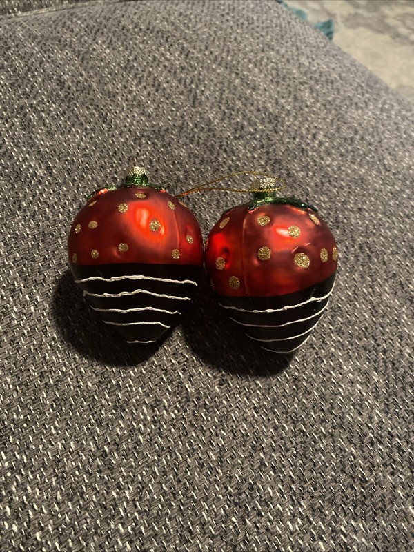 3" MILK CHOCOLATE COVERED STRAWBERRY HAND BLOWN GLASS VINTAGE CHRISTMAS ORNAMENT