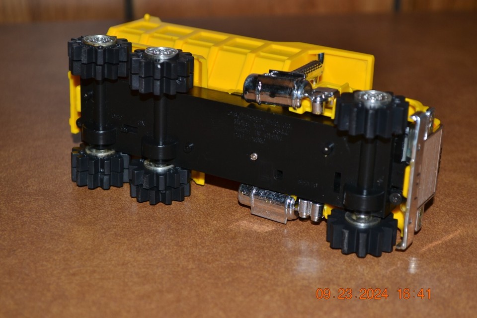 Schaper Stomper Battery Operated Mack Dump Truck Extremely Nice! eBay