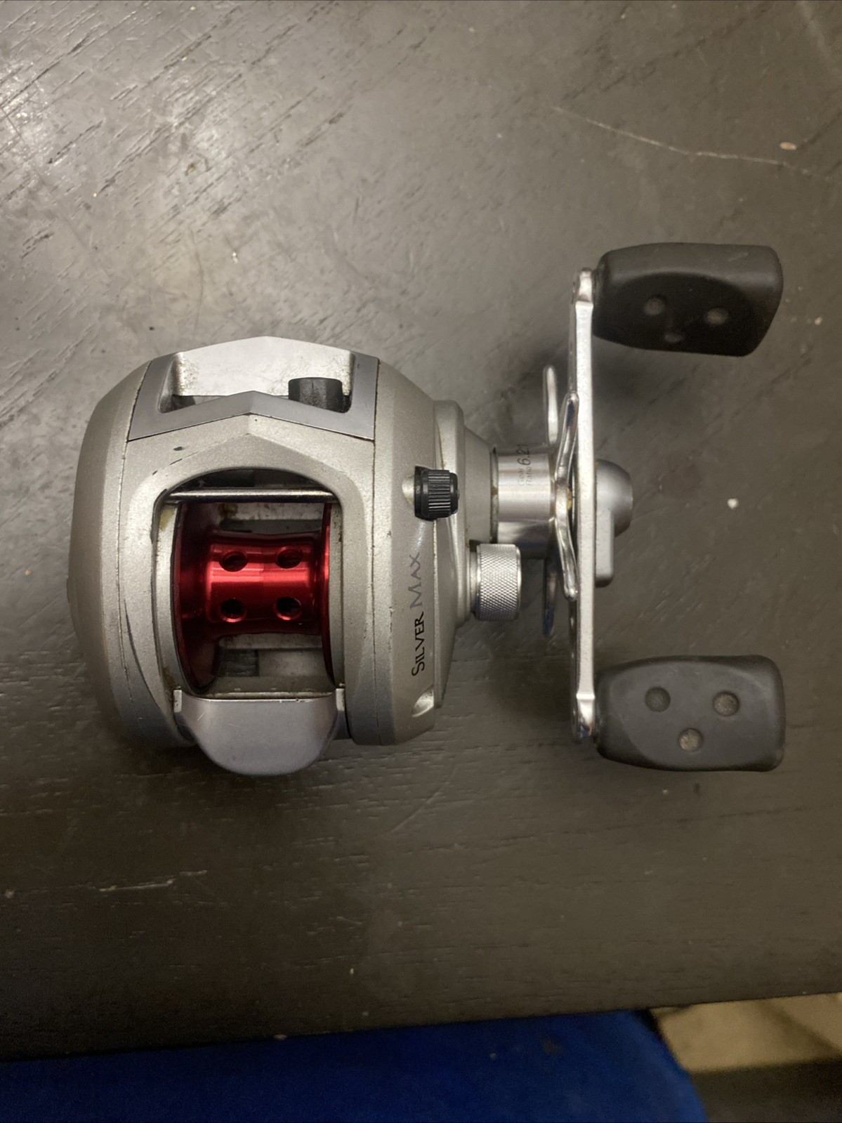 (New Old Stock) Abu Garcia Silvermax Baitcasting Reel 6.2:1 