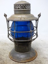 CCC&StL Ry A&W bellbottom railroad lantern w/ green etched globe