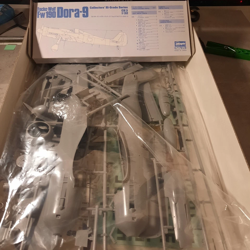 Hasegawa CH003-4800 1:32  Fw190D-9 Folke-Wulf Collectors Series scale model kit - Immagine 4 di 4