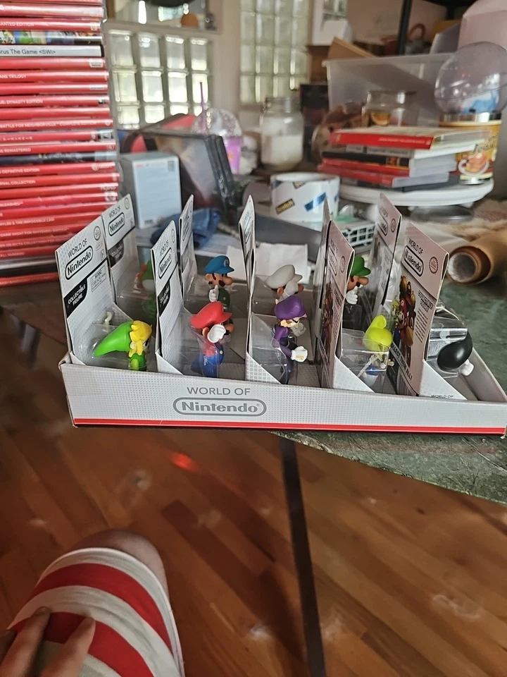 World of Nintendo Captain Olimar Pikmin 2.5" 2015 All 10 + Store Box  Foto 4 de 4