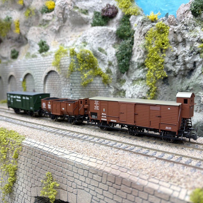 Wagons marchandises ROCO 6600223 HO pour rames d'époque I en Bavière