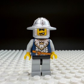 LEGO Fantasy Era Crown Knight Minifigure &ndash; Scale Mail Armor Castle Blue