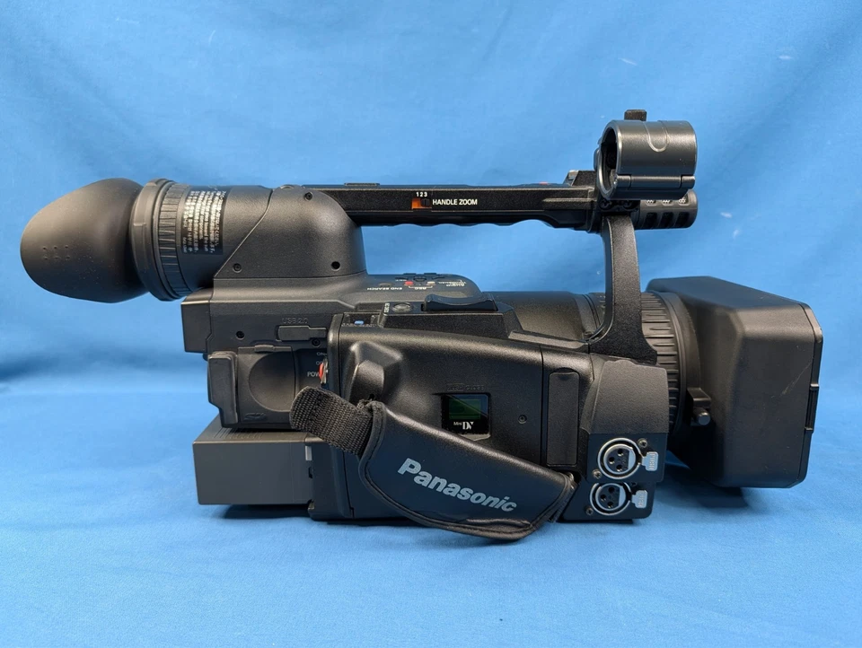 Panasonic AG-HVX205A P2  3CCD Video Camera Camcorder w/Battery -TESTED - Image 3 of 4