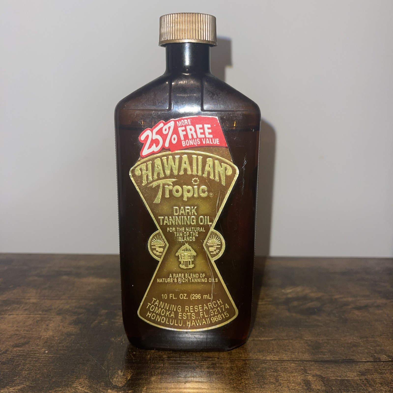 Vintage Hawaiian Tropic Dark Tanning Oil Original Hut Cap 10 Fl Oz 90% Full Rare