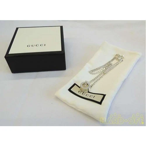 Collana Gucci con motivo anello G Giappone