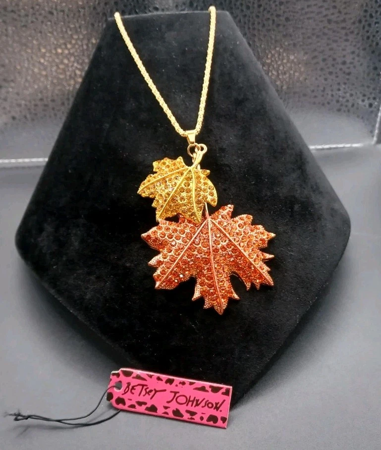Collier à Breloques Anges Doré Style Oscar De La Renta & Betsy Johnson - Occasion