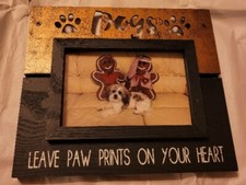 New DOGS LEAVE PAWPRINTS 4x6 PICTURE FRAME - Standing Easel or Wall Hanging