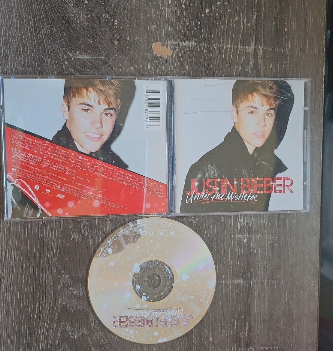 Justin Bieber Under The Mistletoe CD RE3