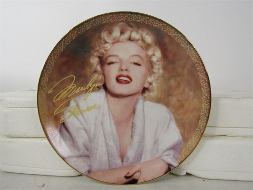 Authentic Lot of 7 Marilyn Monroe/Norma Jeane Porcelain Plates - Picture 22 of 24