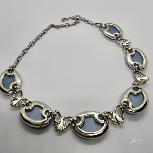 Vintage Coro Duroplast Lucite Moonglow hellblau silberfarben Choker Halskette - Bild 4 von 7
