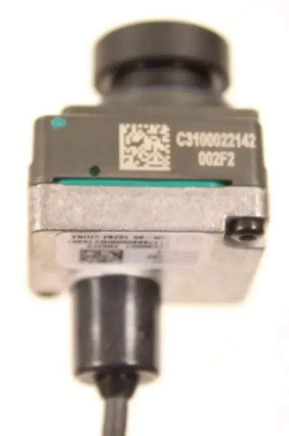 New Oem GM Rearview Mirror Camera 2019-2025 Chevy Silverado Display Projector - Image 3 of 4