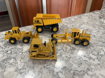 #ad Lot of 4 1 64 scale John Deer Ertl amp; Might Might Diecast Nice Condition $34.99