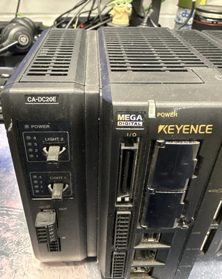 KEYENCE CV-5502P Console w/ CV-E500 Camera Expansion Unit & CA-DC20E