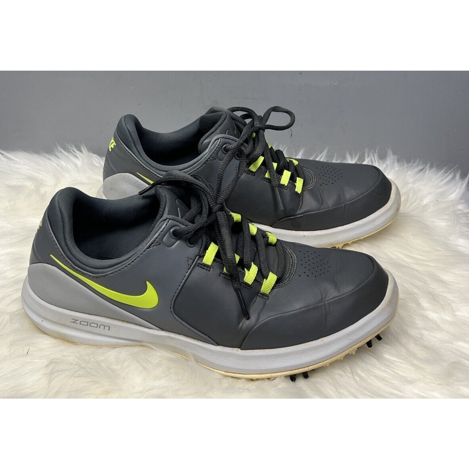 Mens 8.5 Dark Grey/volt-cool Grey