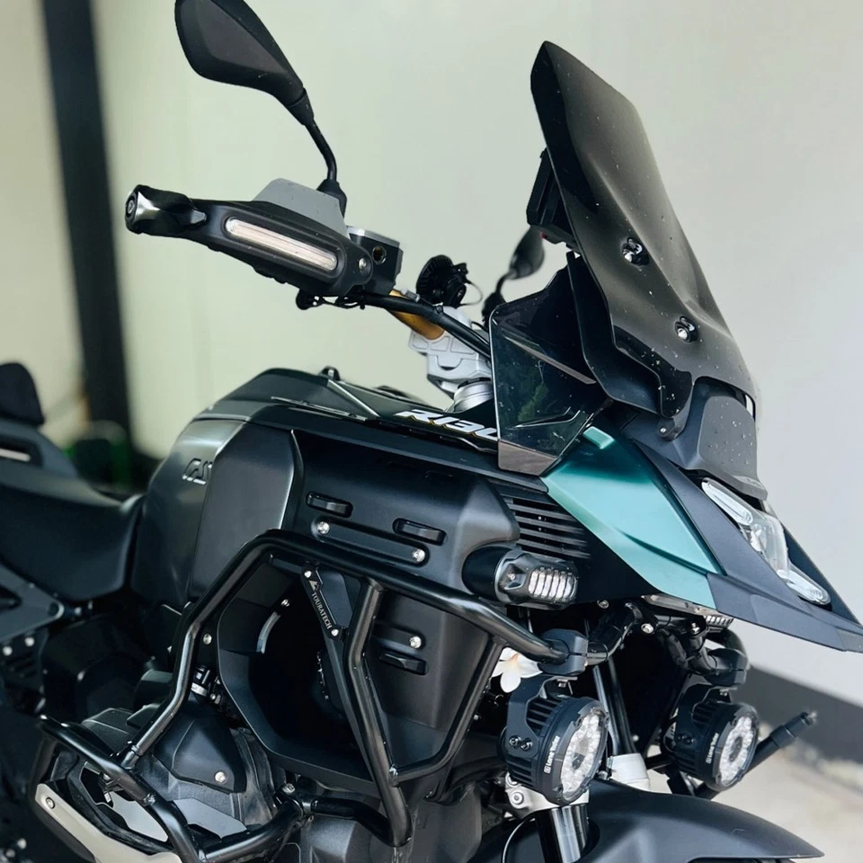 Protector de marco de cubierta de panel lateral de radiador Adventure para 2025 R1300GS Foto 3 de 4