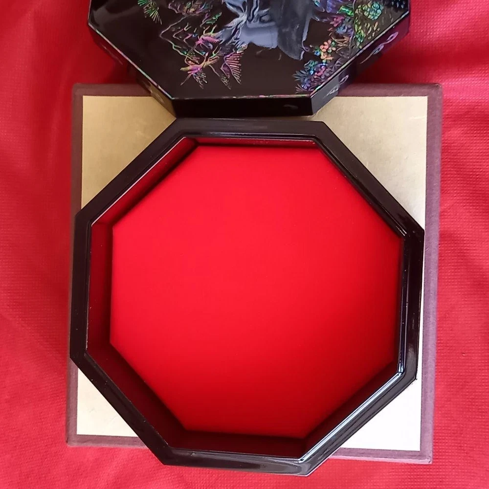 Jubako Bento Box Japanese Made in Korea octagonal motherofpearl work lacquer acc