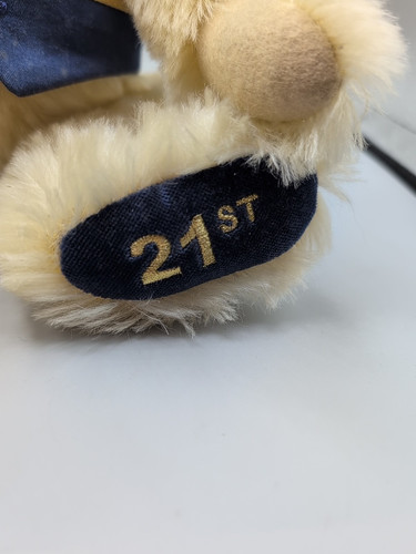 Steiff HRH Prince William 21st Birthday Limited Edition Teddy Bear Growling - Picture 3 of 11