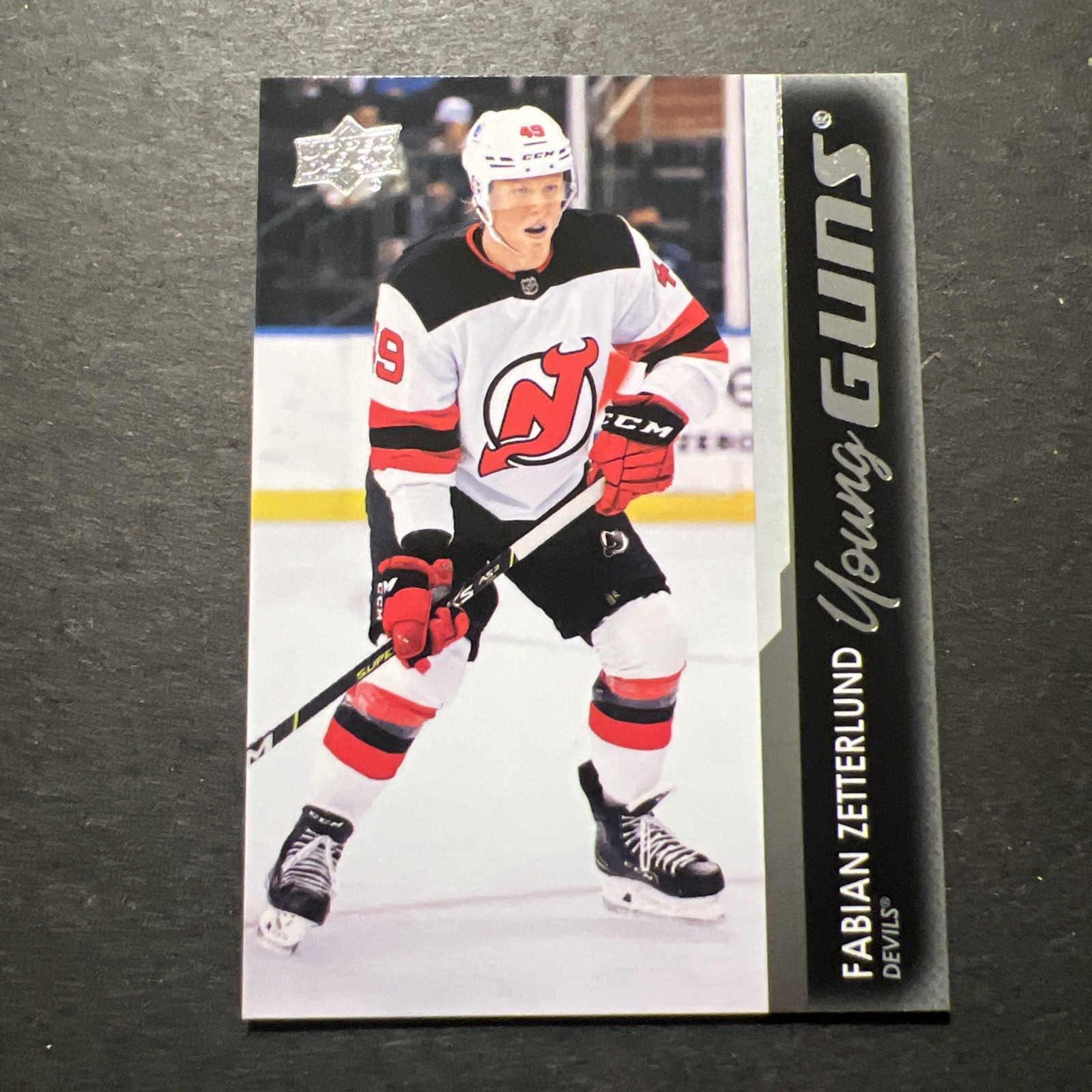 2021-22 Upper Deck Extended Series - Young Guns Fabian Zetterlund #729 (RC)